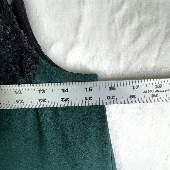 Socialite Women's Dress XS Green Mini with Black Lace Fully Lined Button EUC - Picture 9 of 9